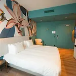 Martin's Klooster 4* Левен