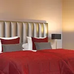Готель Martin's Klooster Левен